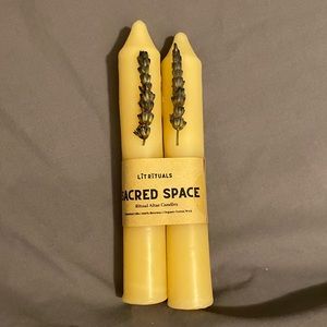‘Sacred Space’ Beeswax Altar Candle - Large Size
